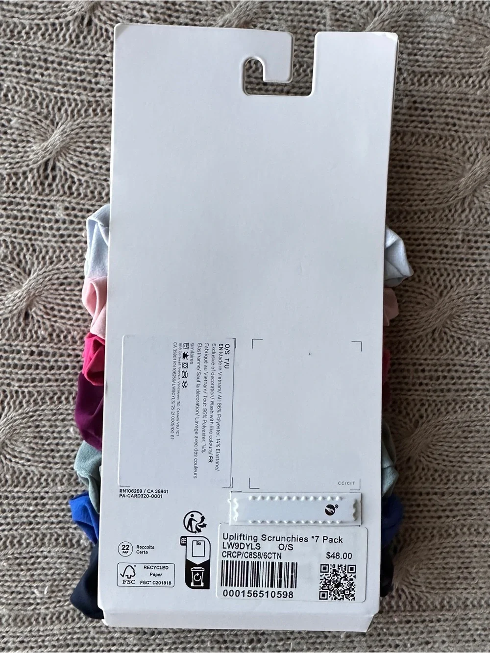 NWT Lululemon 7pc Uplifting Scrunchies